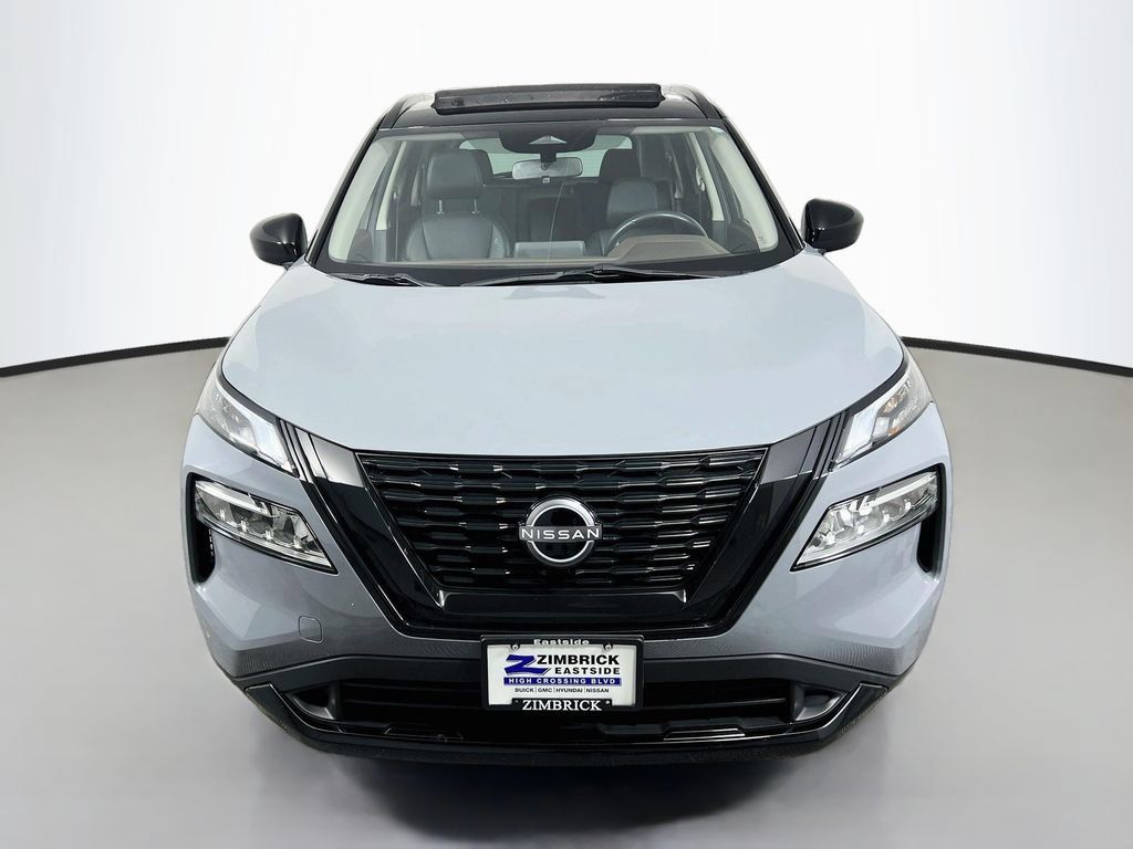 Used 2023 Nissan Rogue SV w/ SV Premium B Package AWD/4WD image 2