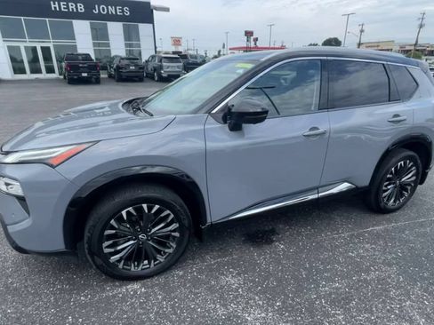 Used 2024 Nissan Rogue Platinum AWD/4WD image 6