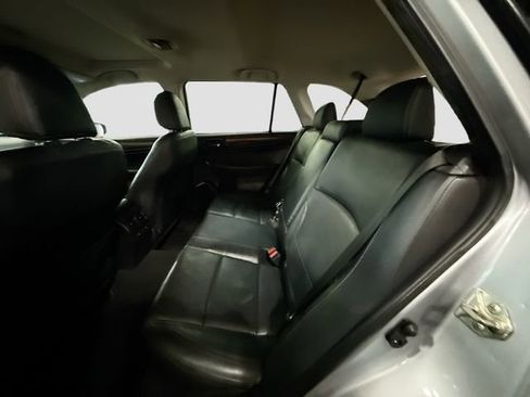 Used 2015 Subaru Outback 2.5i Limited image 26