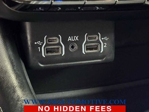 Used 2021 Dodge Durango SXT image 41