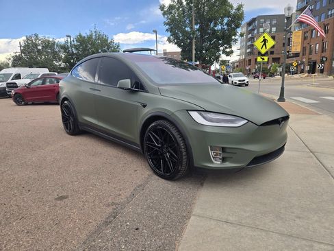 Used 2019 Tesla Model X 100D AWD/4WD image 2