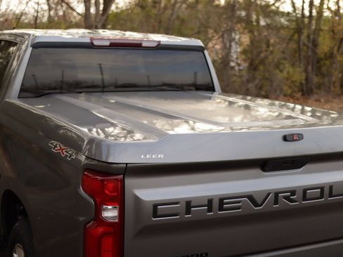 Used 2021 Chevrolet Silverado 1500 Custom w/ LPO, Dark Essentials Package image 24