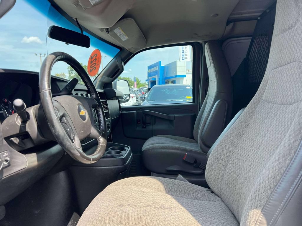 Used 2022 Chevrolet Express 2500 w/ Driver Convenience Package RWD image 11