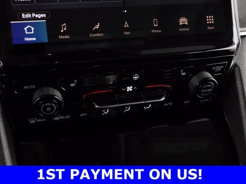 Certified 2023 Jeep Grand Cherokee Limited image 34