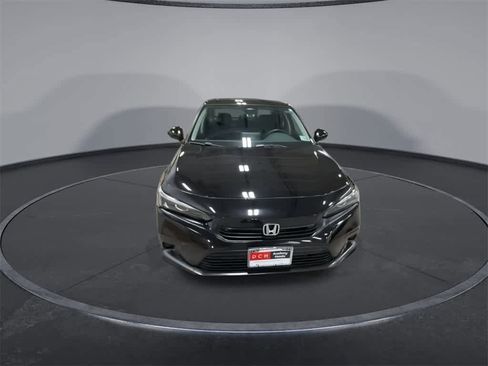 Used 2023 Honda Civic EX image 3