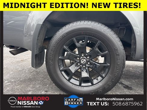 Certified 2020 Nissan Frontier SV w/ Midnight Edition Floor Mats image 9