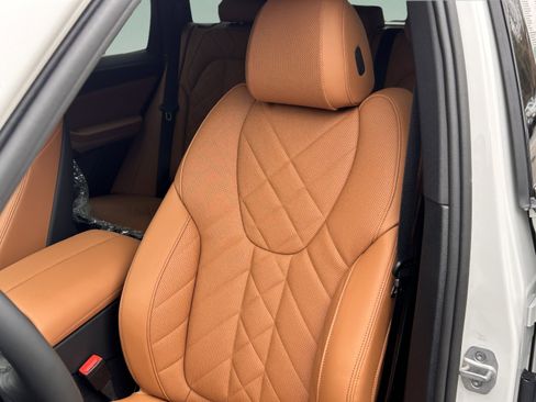 Used 2026 BMW X5 xDrive50e w/ Premium Package AWD/4WD image 25