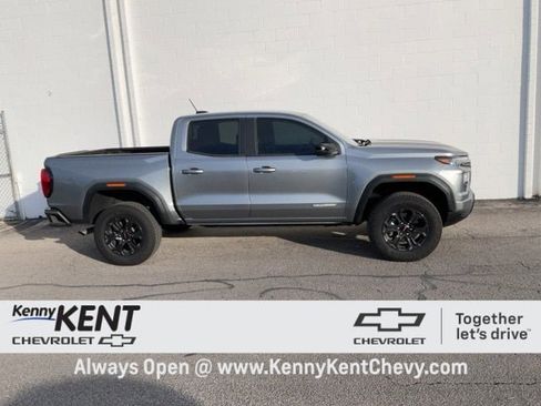 Used 2024 GMC Canyon Elevation w/ Convenience Package image 3