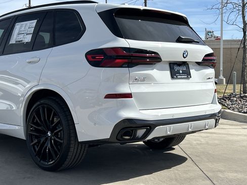 New 2026 BMW X5 xDrive40i w/ M Sport Package image 5