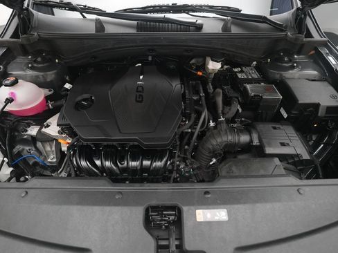Used 2025 Kia Sportage X-Pro AWD/4WD image 3