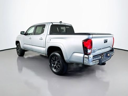Used 2023 Toyota Tacoma SR5 AWD/4WD image 6