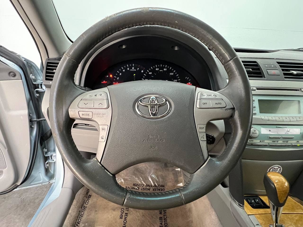 Used 2007 Toyota Camry XLE w/ Leather Pkg FWD image 15