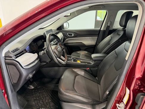 Used 2022 Jeep Compass Latitude w/ Convenience Group AWD/4WD image 12