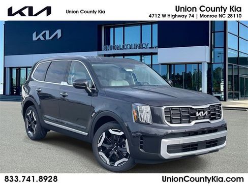 New 2025 Kia Telluride S image 1