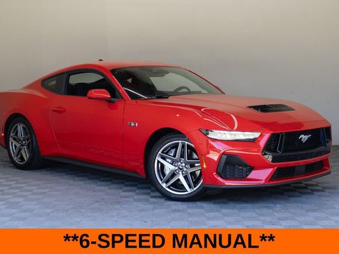 Used 2025 Ford Mustang GT RWD image 2