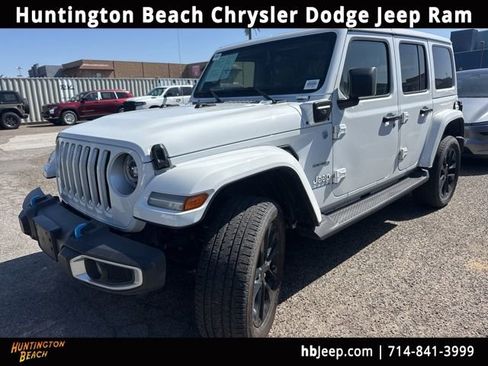 Used 2023 Jeep Wrangler Unlimited Sahara w/ Cold Weather Group AWD/4WD image 1