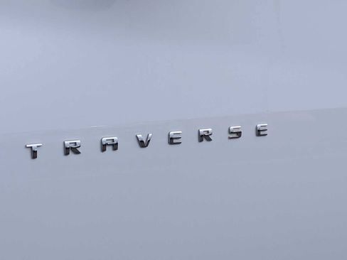 Used 2019 Chevrolet Traverse LT image 10