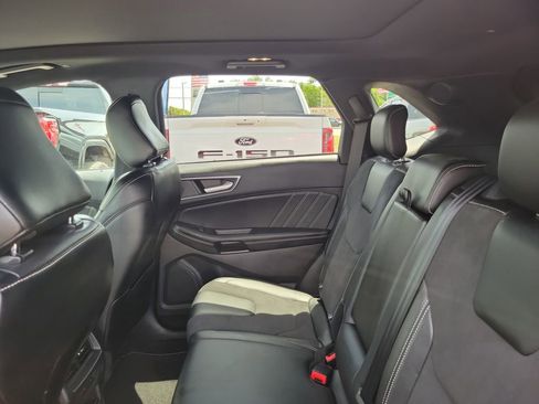 Certified 2022 Ford Edge ST w/ Equipment Group 401A AWD/4WD image 9