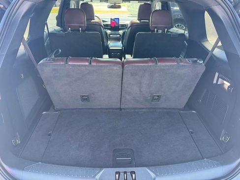 Used 2020 Ford Explorer Platinum w/ Premium Technology Package AWD/4WD image 15