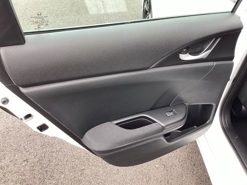 Used 2021 Honda Insight EX image 18