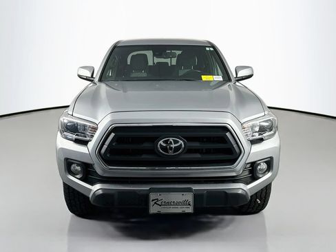 Used 2022 Toyota Tacoma TRD Off-Road AWD/4WD image 2
