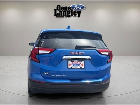Used 2024 GMC Terrain SLE FWD image 21