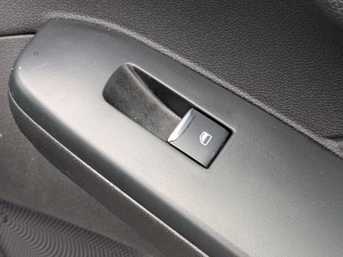 Used 2025 Ford Escape ST-Line FWD image 33