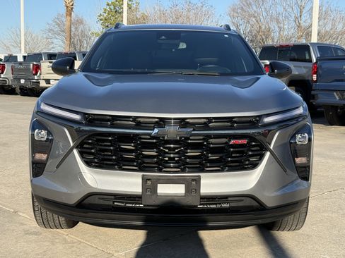 Used 2024 Chevrolet Trax RS w/ Driver Confidence Package image 10