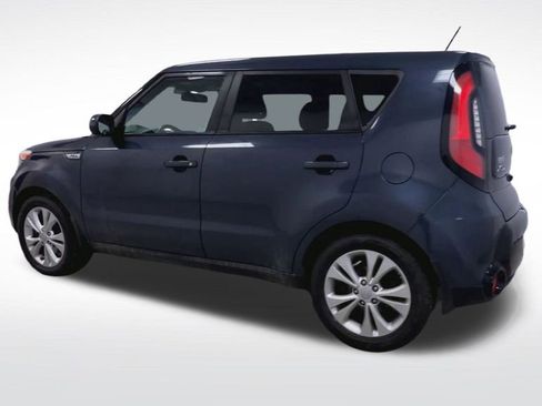 Used 2016 Kia Soul + image 6