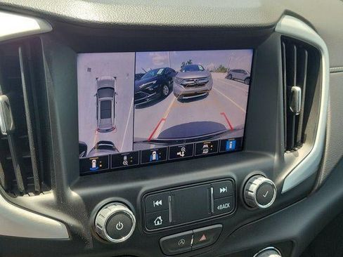 Used 2023 GMC Terrain SLT w/ Tech Package FWD image 27