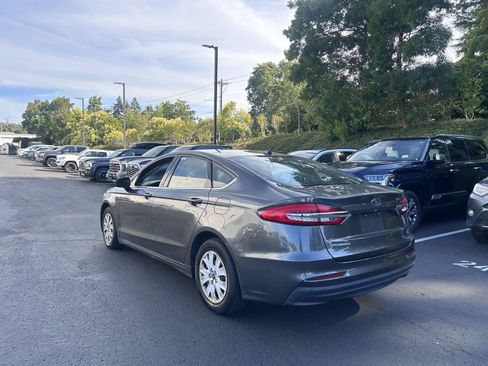 Used 2019 Ford Fusion S FWD image 2