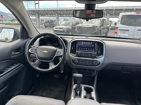 Used 2018 Chevrolet Colorado LT AWD/4WD image 28