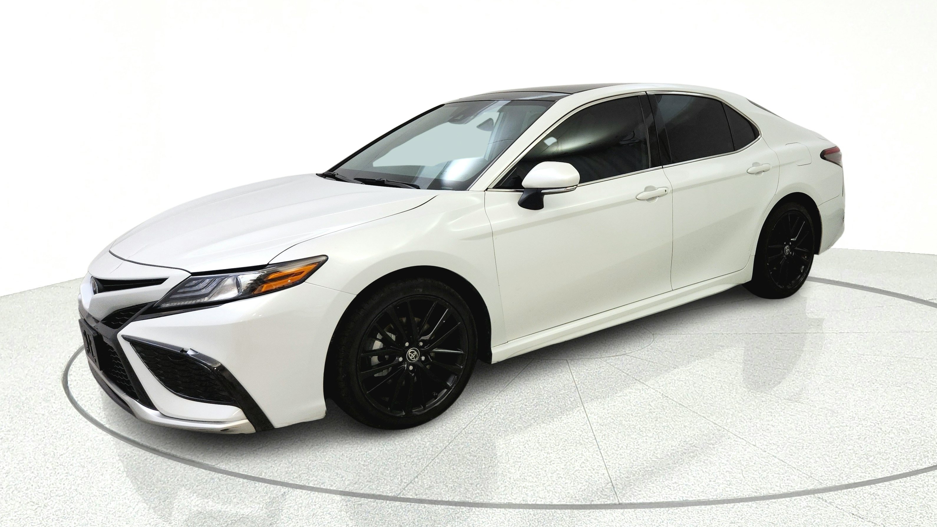 Used 2023 Toyota Camry XSE w/ Cold Weather Package FWD image 3