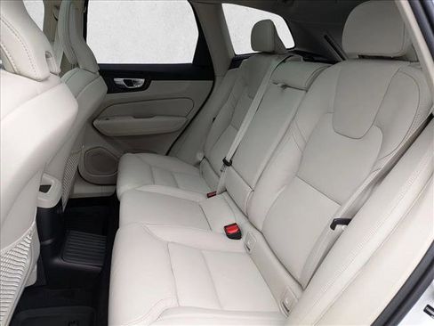 New 2026 Volvo XC60 T8 Ultra w/ Protection Package Premier image 17