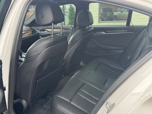 Used 2019 BMW 530e w/ Convenience Package image 16