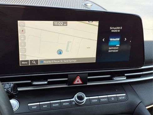 Used 2025 Hyundai Elantra SEL FWD image 14
