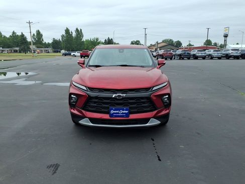 Used 2023 Chevrolet Blazer LT w/ LPO, Black Grille Bar Package AWD/4WD image 9