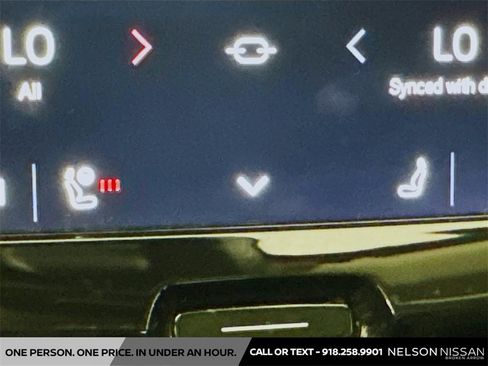 Used 2023 Volvo XC60 B5 Ultimate w/ Climate Package image 21