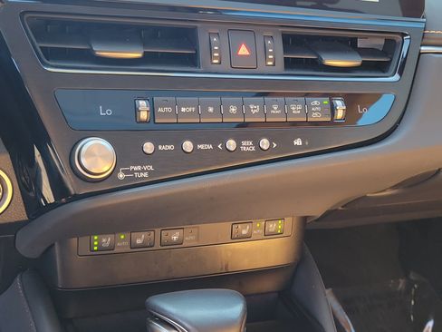 Used 2023 Lexus ES 350 w/ Premium Package FWD image 32