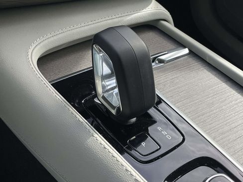 Used 2023 Volvo XC90 T8 Plus w/ Protection Package image 21