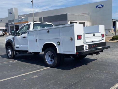 New 2025 Ford F450 XL image 4