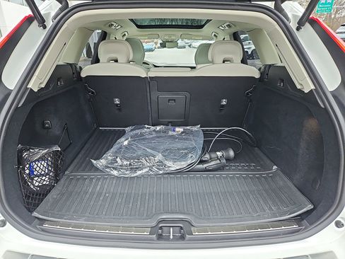 Used 2025 Volvo XC60 T8 Plus w/ Protection Package Premier image 35