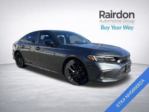 Used 2022 Honda Civic Sport image 3