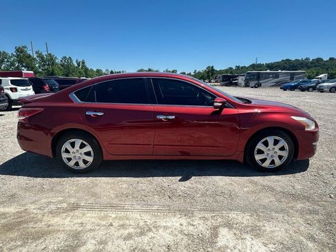 Used 2013 Nissan Altima 2.5 SV w/ 2.5SV Convenience Pkg FWD image 4