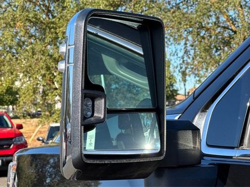 Used 2023 GMC Sierra 3500 Denali w/ Denali Black Diamond Edition image 56