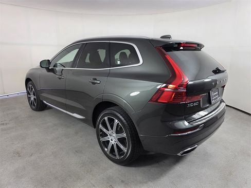 Used 2021 Volvo XC60 T5 Inscription w/ Protection Package Premier image 6