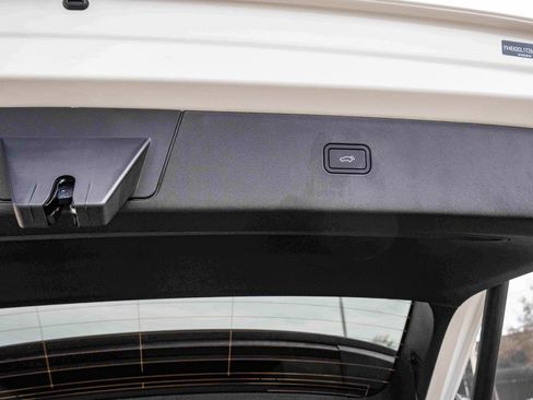 New 2026 Volvo EX30 Cross Country Ultra w/ Protection Package Premier image 26