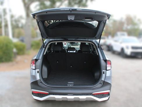 Certified 2023 Kia Sportage EX image 9