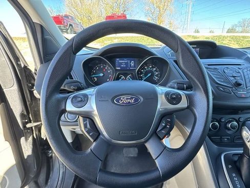 Used 2014 Ford Escape SE image 11