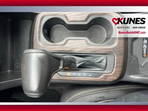 Used 2021 GMC Canyon Denali image 22